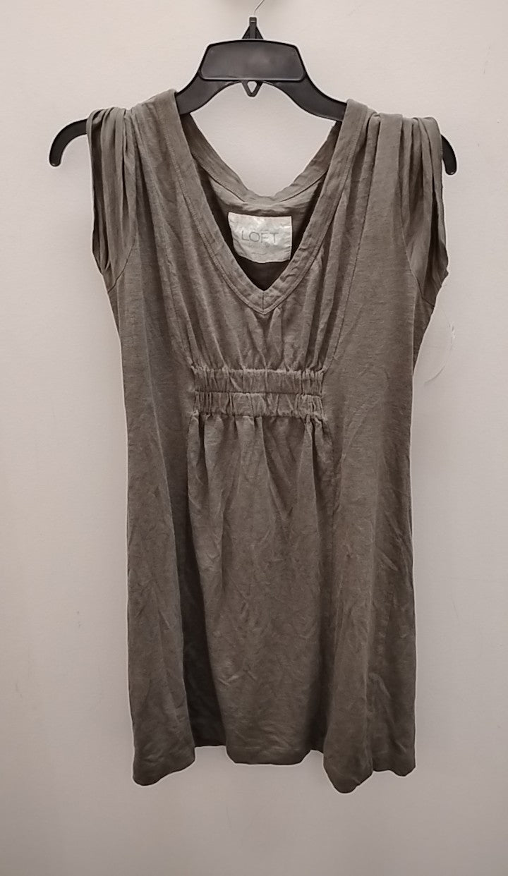 Size M Loft Short Sleeve Dress