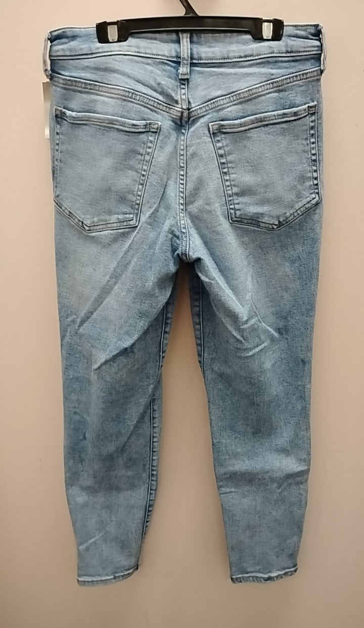 Size 6 Old Navy Jeans