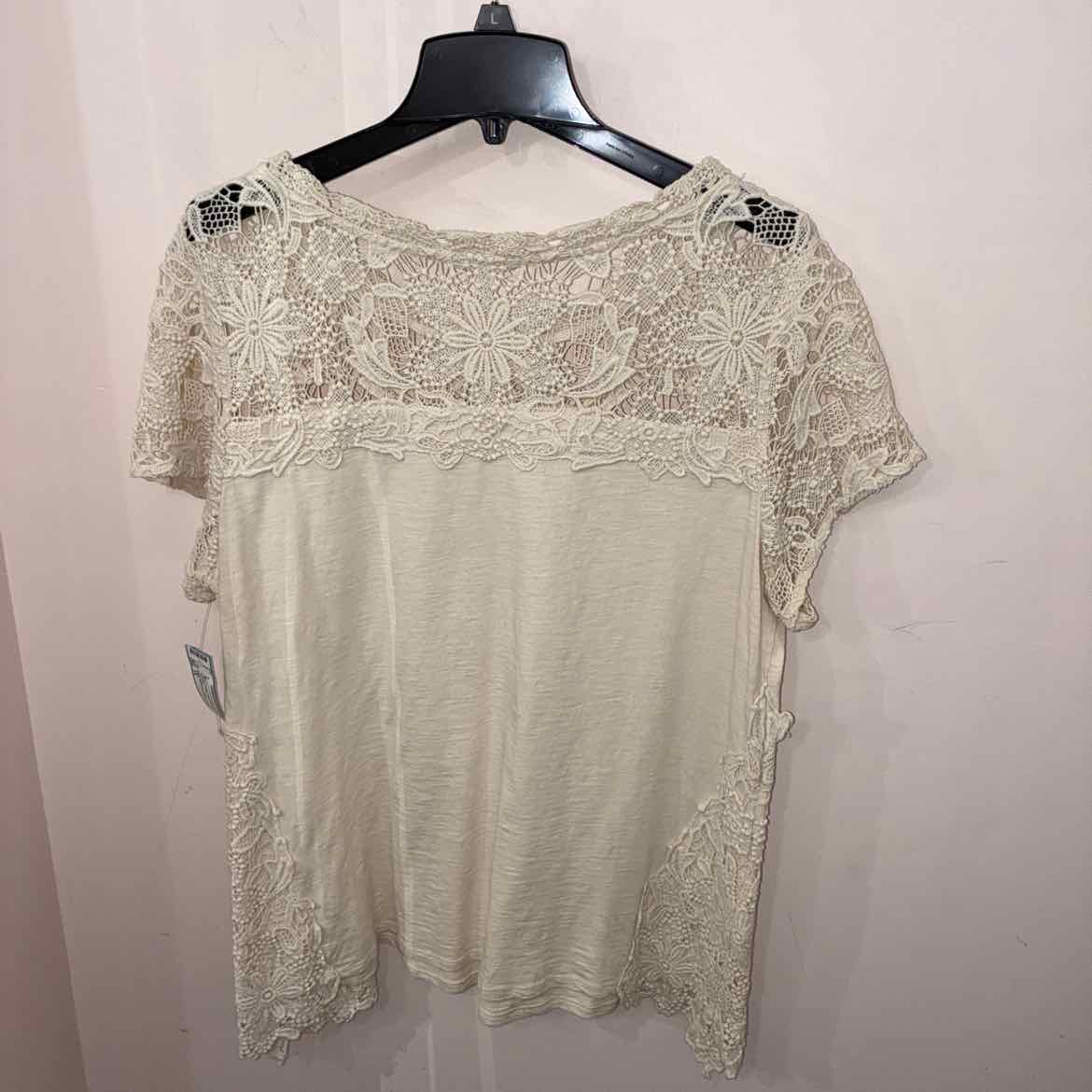 Size 1X Adiva Short Sleeve Blouse