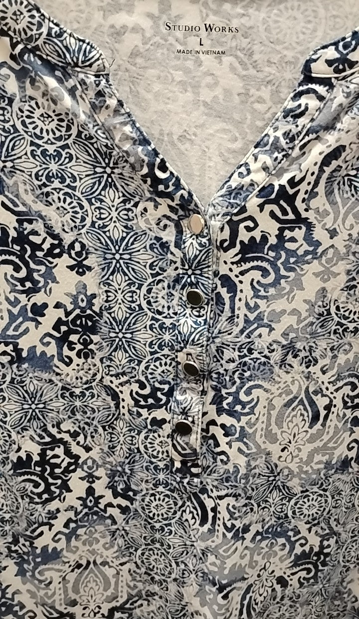 Size L Studio Works Long-sleeve t-shirt