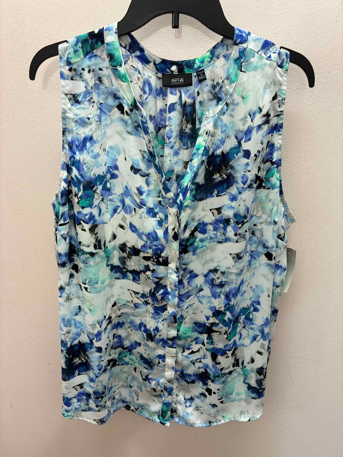 Size 1X Apt. 9 Sleevless Sleeveless