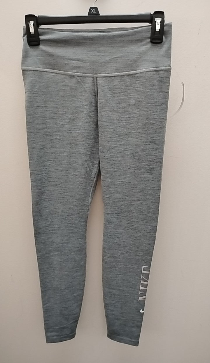 Size S Nike leggings