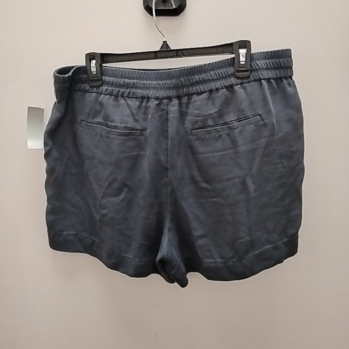 Size L Loft Shorts
