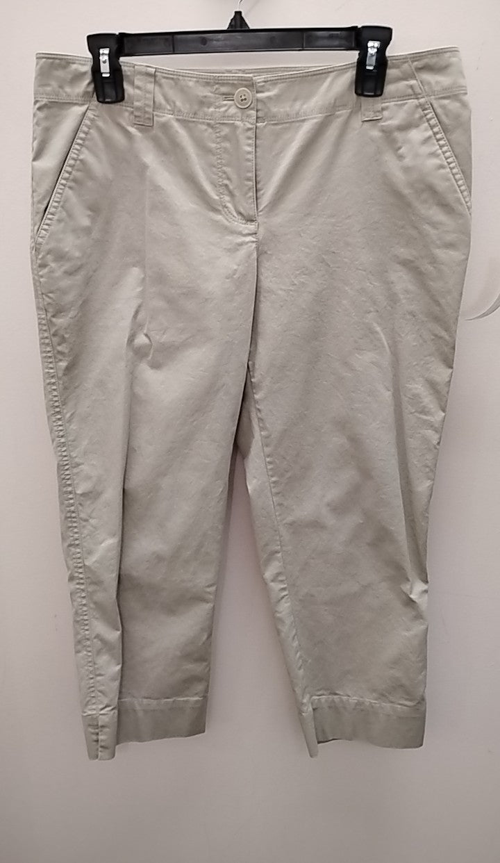 Size 8 Tommy Bahama Capris