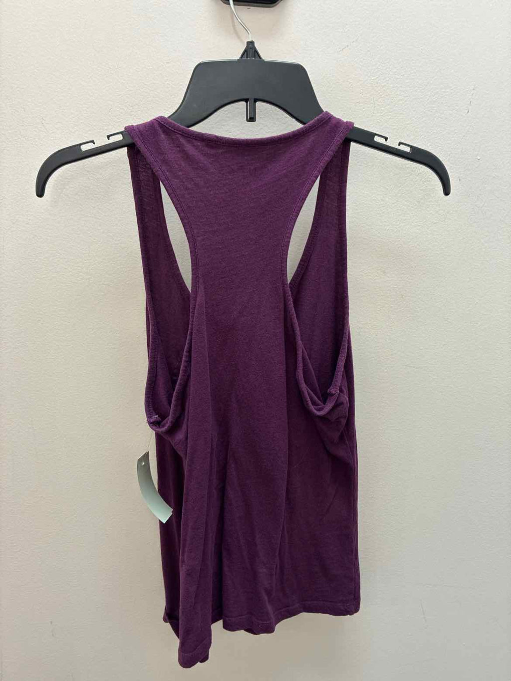 Size M Guess Sleevless Tank Top