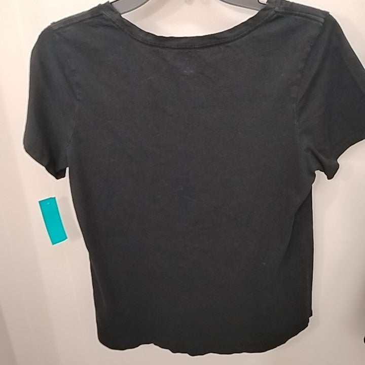 Size M Old Navy Short Sleeve T-shirt