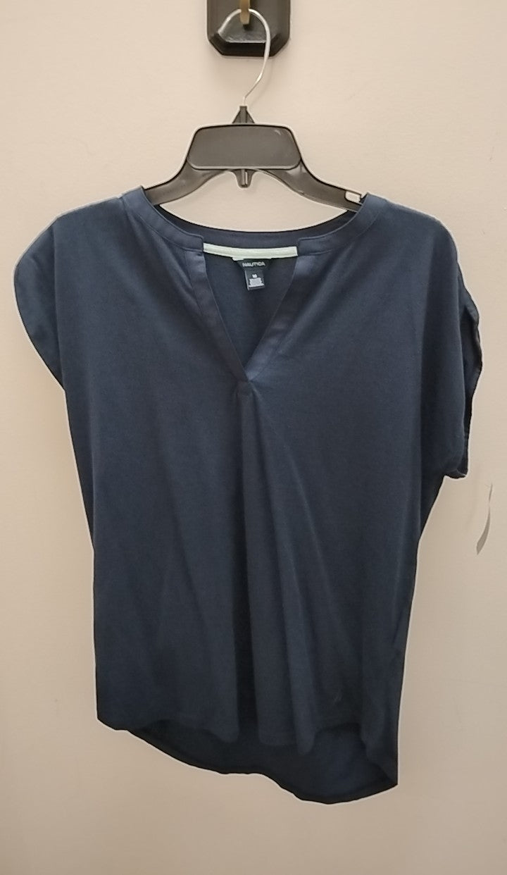 Size M Nautica T-shirt