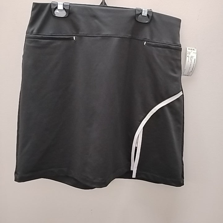 Size M Lucky In Love Skort