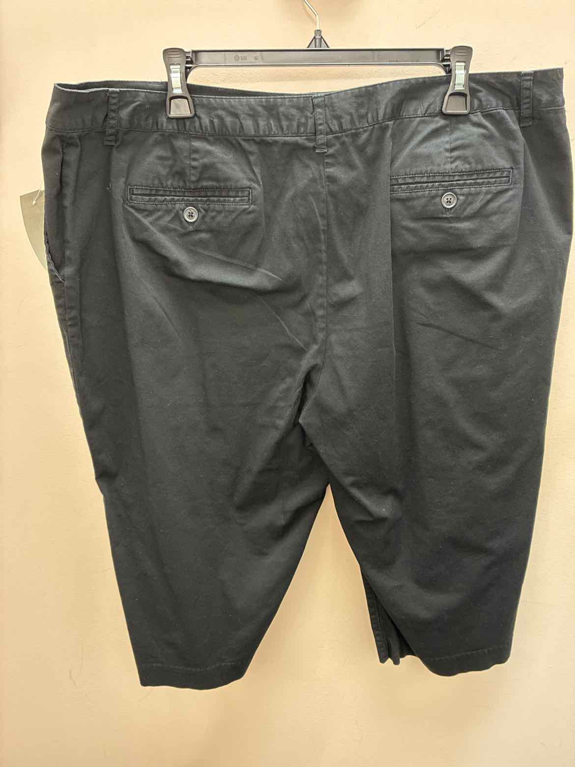 Size 20 St John's Bay Capris