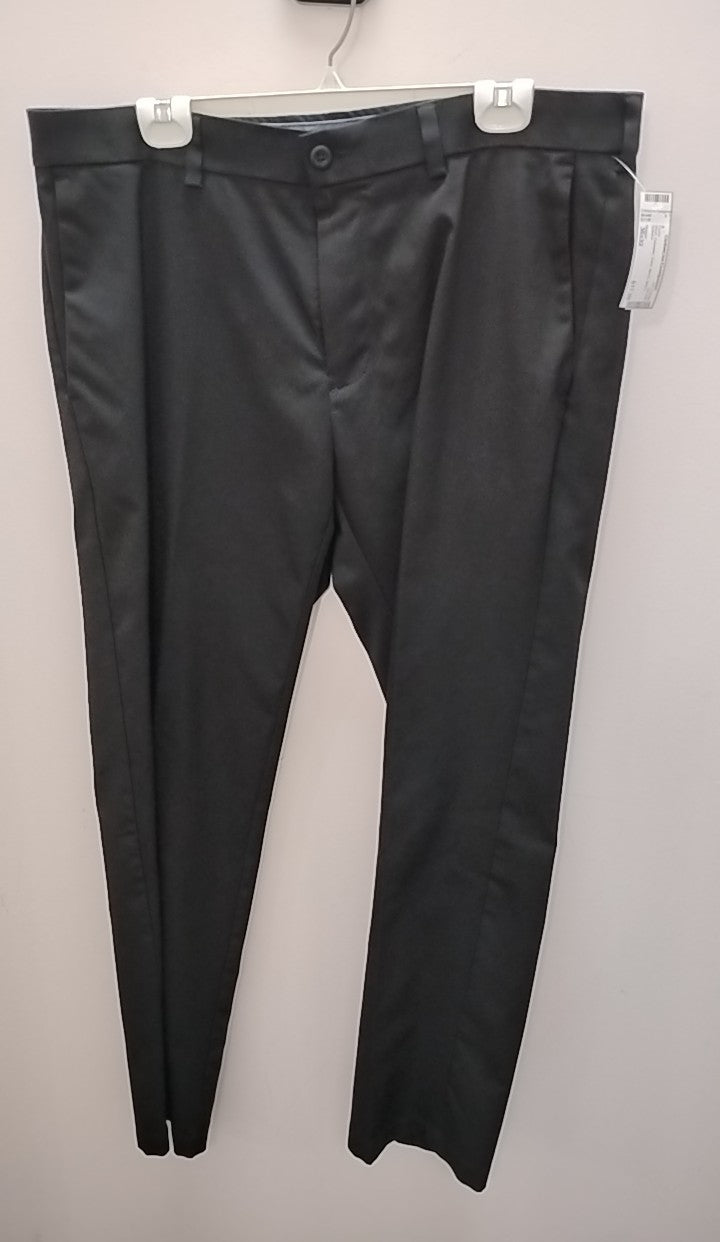 Size 36x32 Haggar Men's Pants