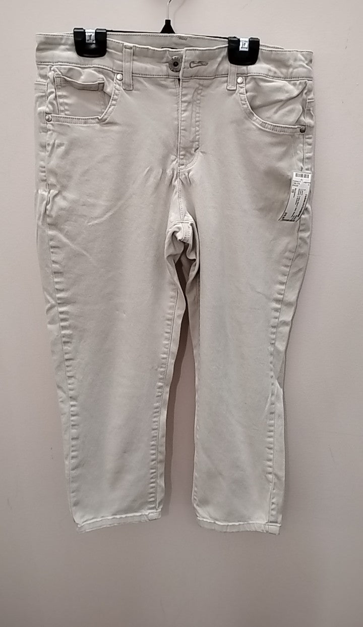Size 10 Bandalino Capris