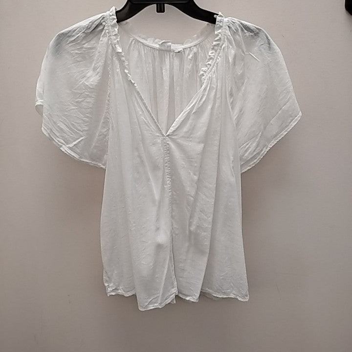 Size L Gap T-shirt