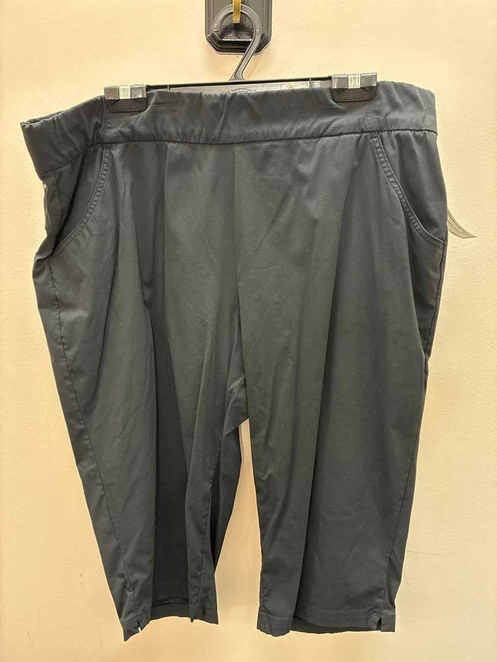 Size XXL Columbia Capris
