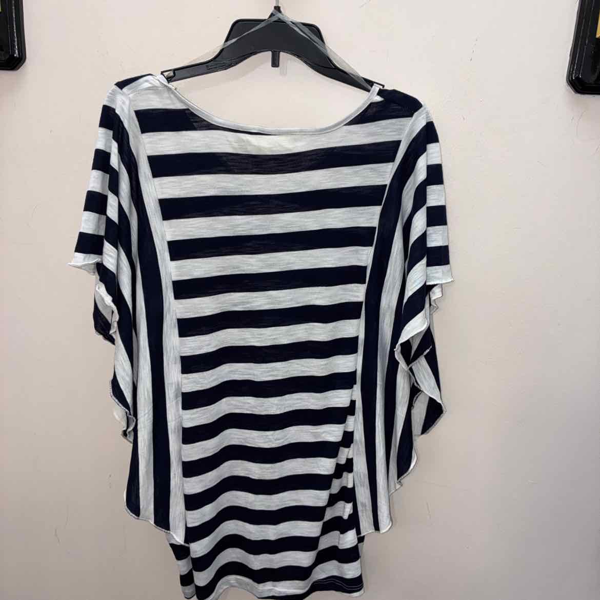 Size 1X Allison Brittney Short Sleeve T-shirt