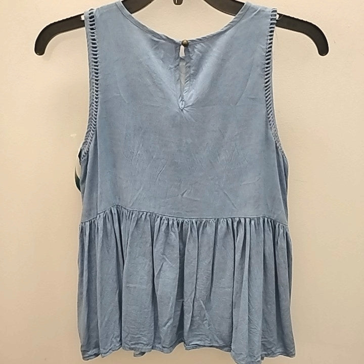 Size S Xhilaration Sleevless Sleeveless