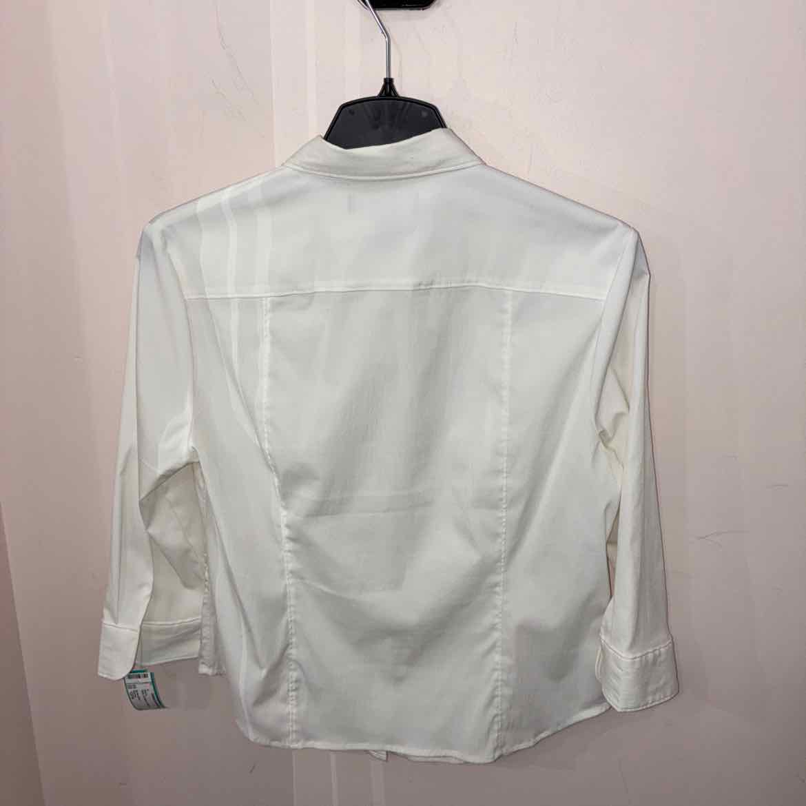 Size 13/14 Express 3/4 sleeves Blouse