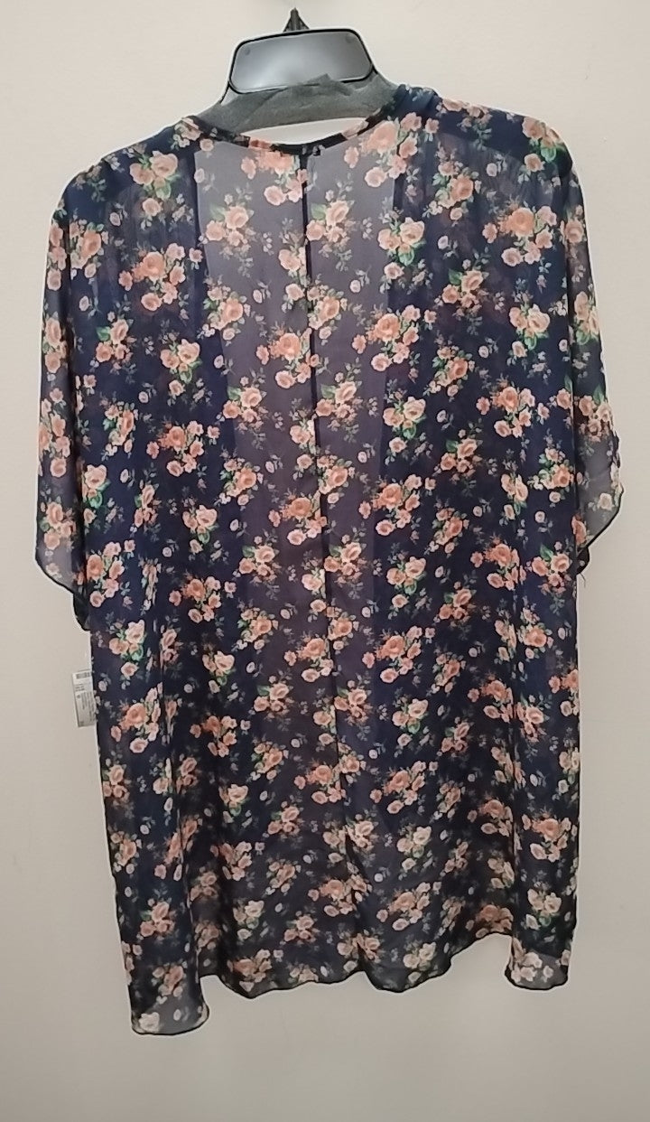 Size M charlotte russe Short Sleeve Kimono