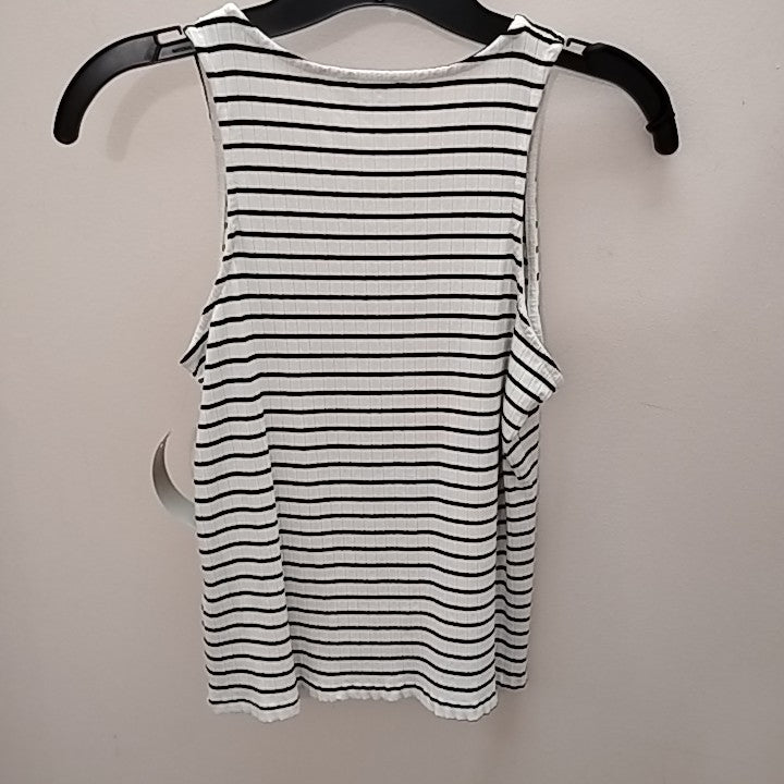 Size M Cyrus Sleeveless