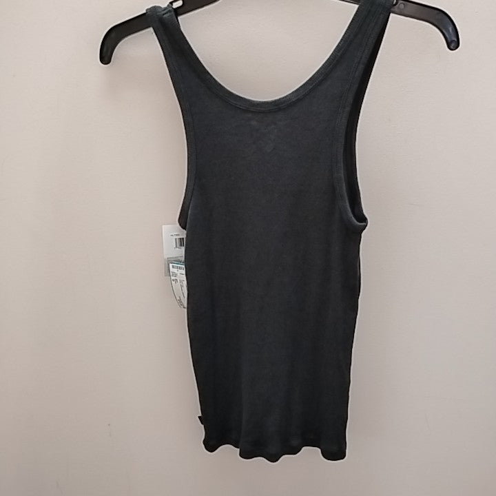 Size M Hanes Sleevless Tank Top