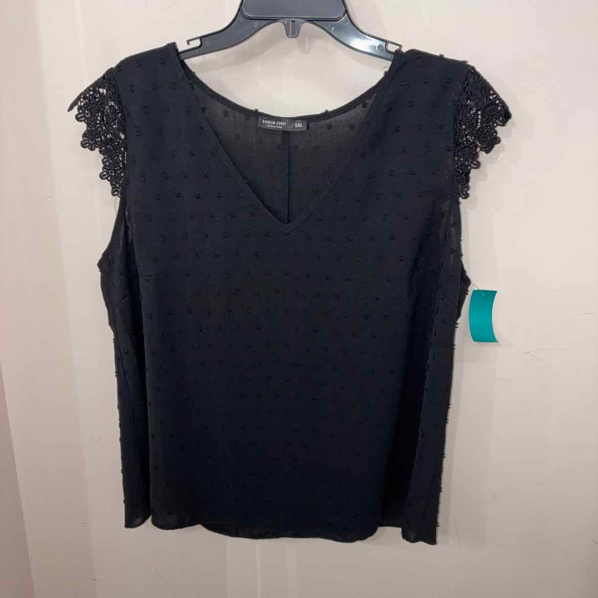 Size 1X Shein Sleevless Sleeveless