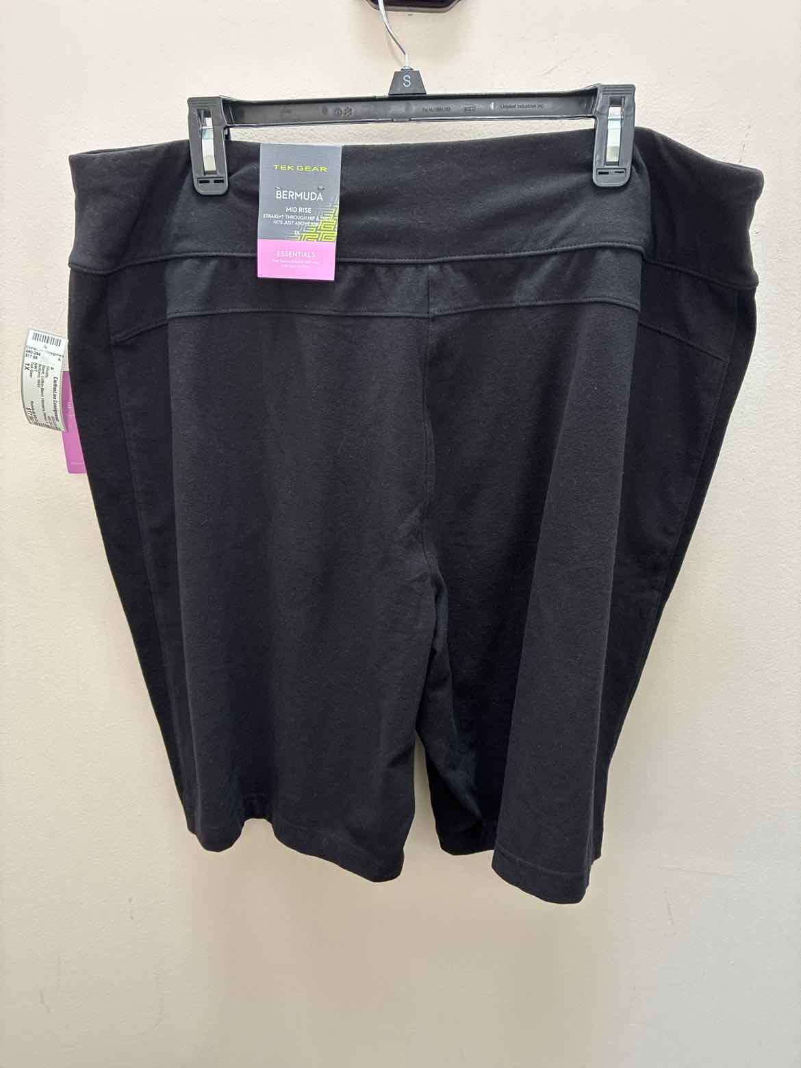 Size 1X Tek Gear Shorts